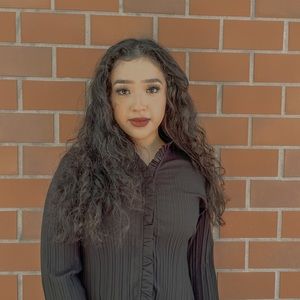 Meet your Posher, Lavy